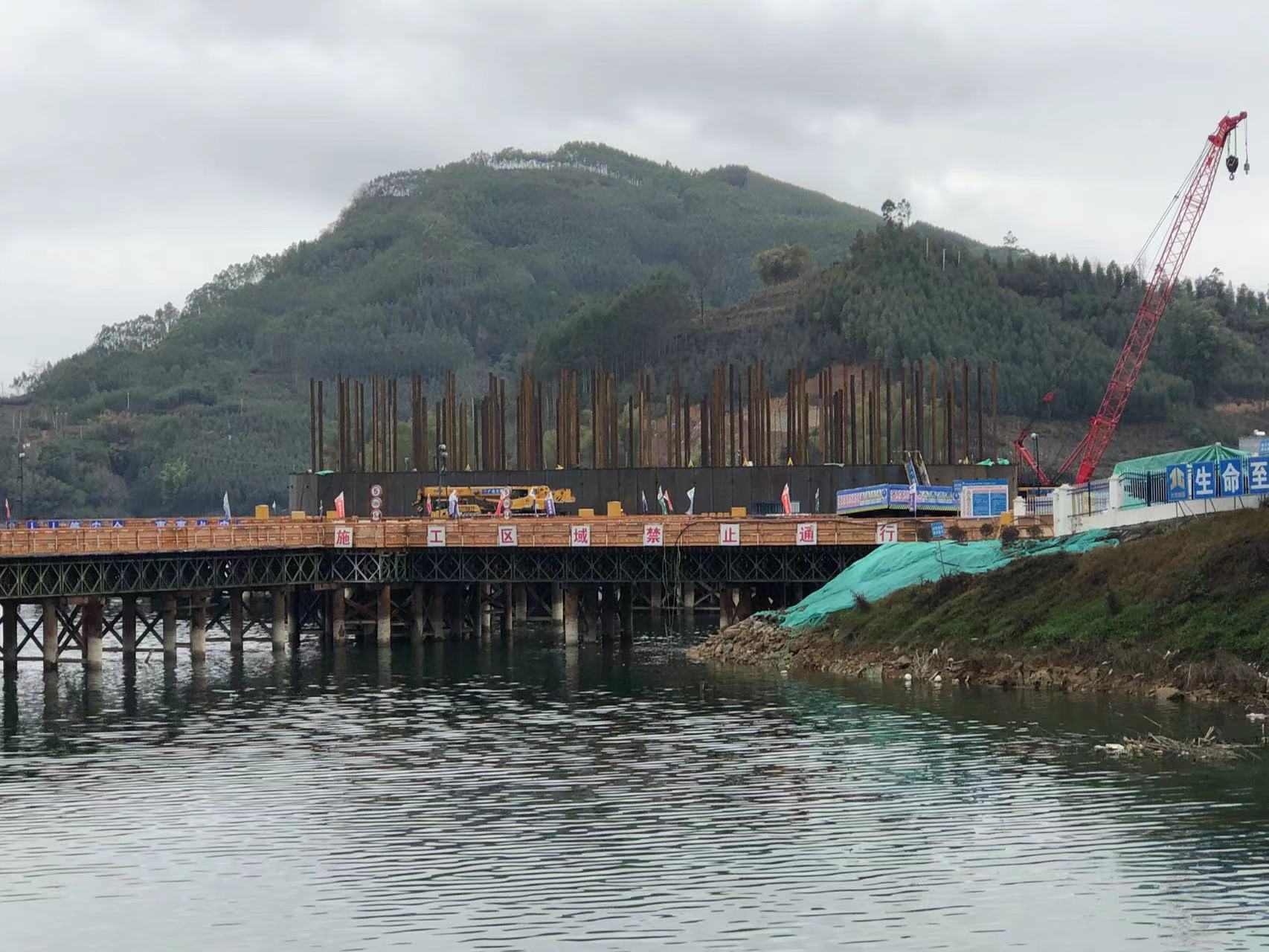 龙胜县广西岩滩特大桥高速路监控安装项目